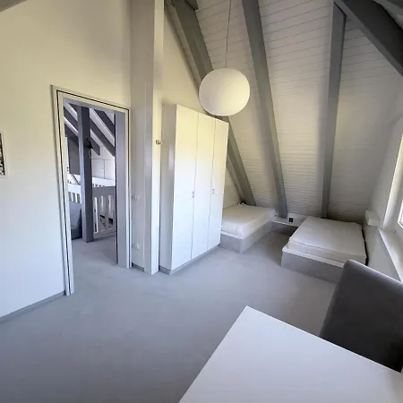 Haus ハーフクルーク